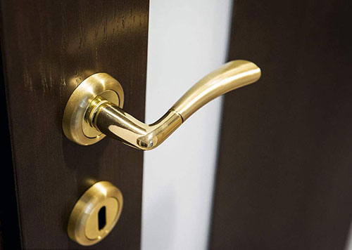 小金24小时上门开锁公司